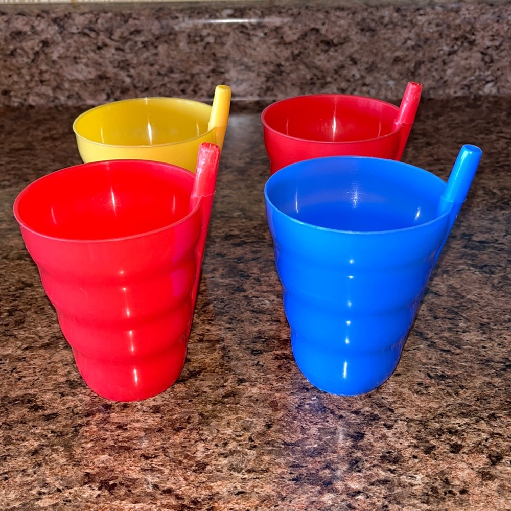 Set of 4 Sip A Cup Kids Cups
